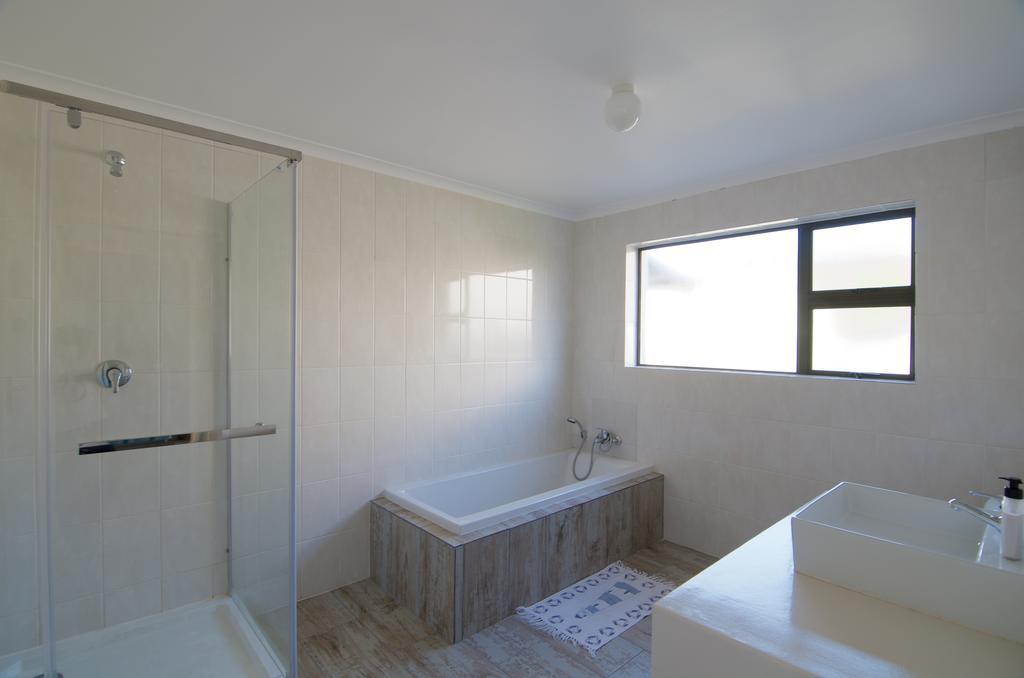 Villa Tassies Gansbaai Exterior foto